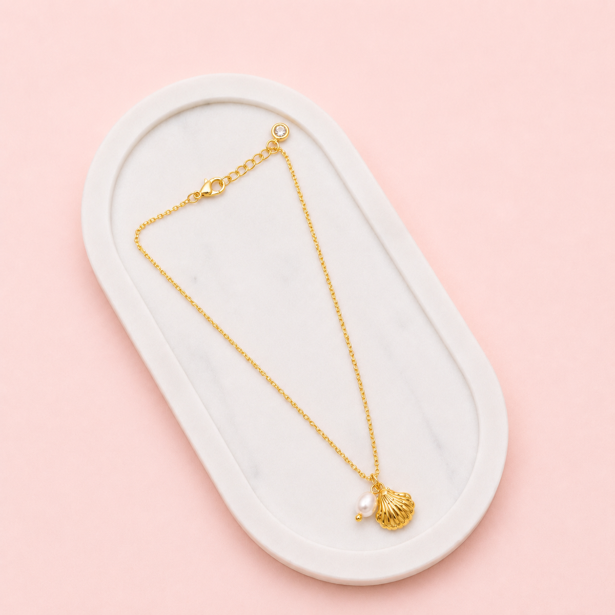 SHORT | Yellow Gold Shell & Pearl Necklace