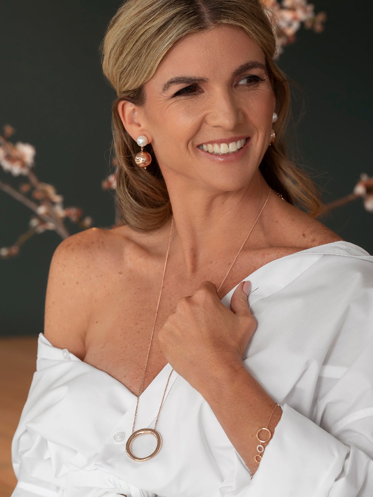 Rose Gold Fine Chain w Circle Pendant Long Necklace