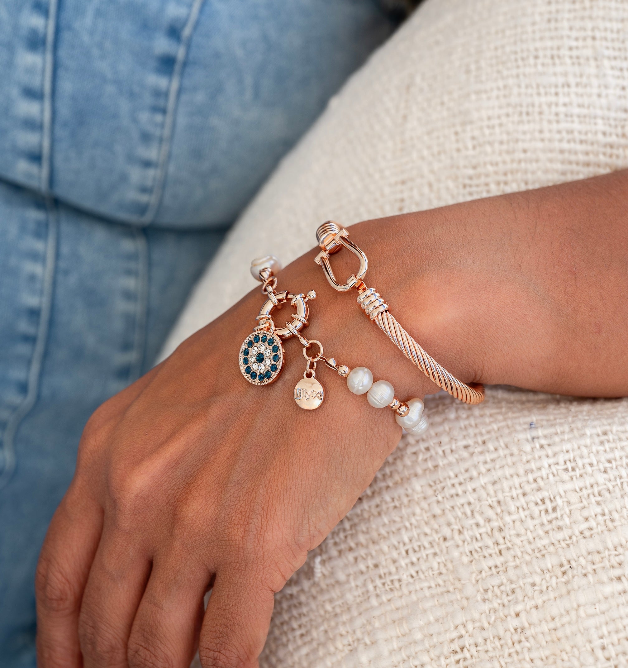 Rope Look Rose Gold Plated Buckle Bangle