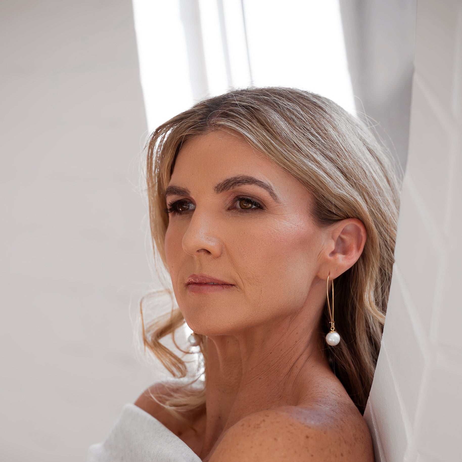 Fine | Gold Large Hoop Pearl Earring