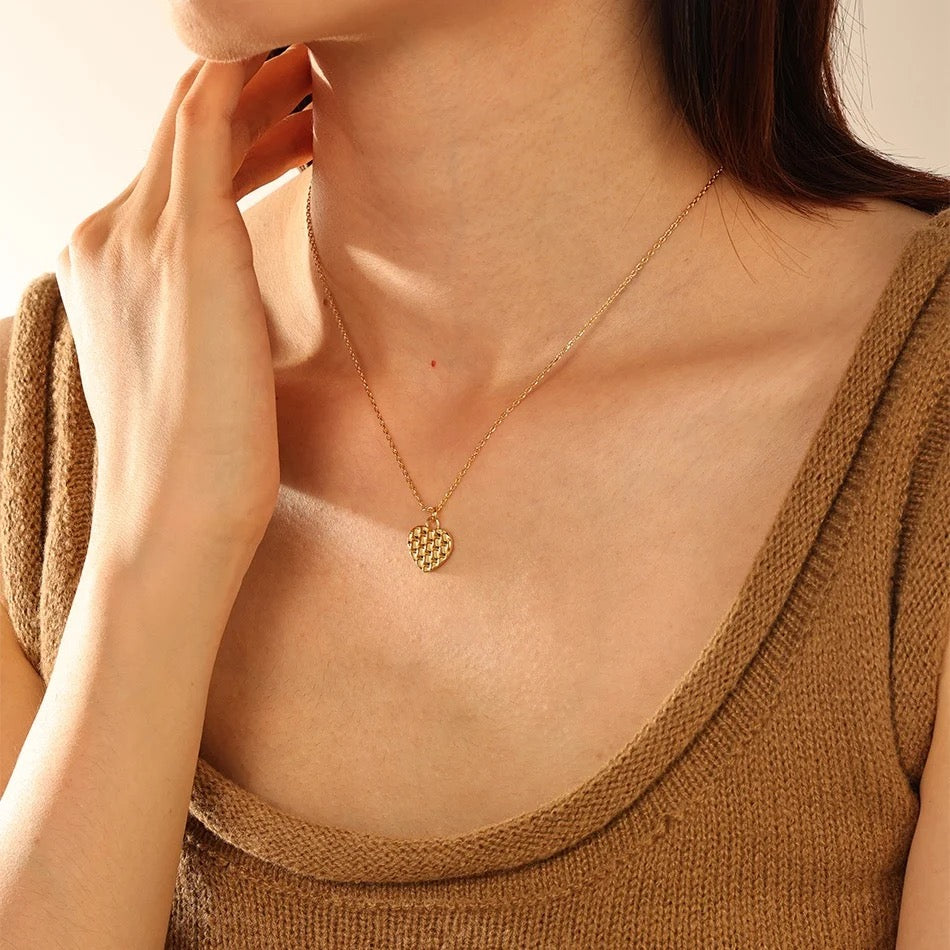 18K Plated | Lattice Heart Pendant Necklace