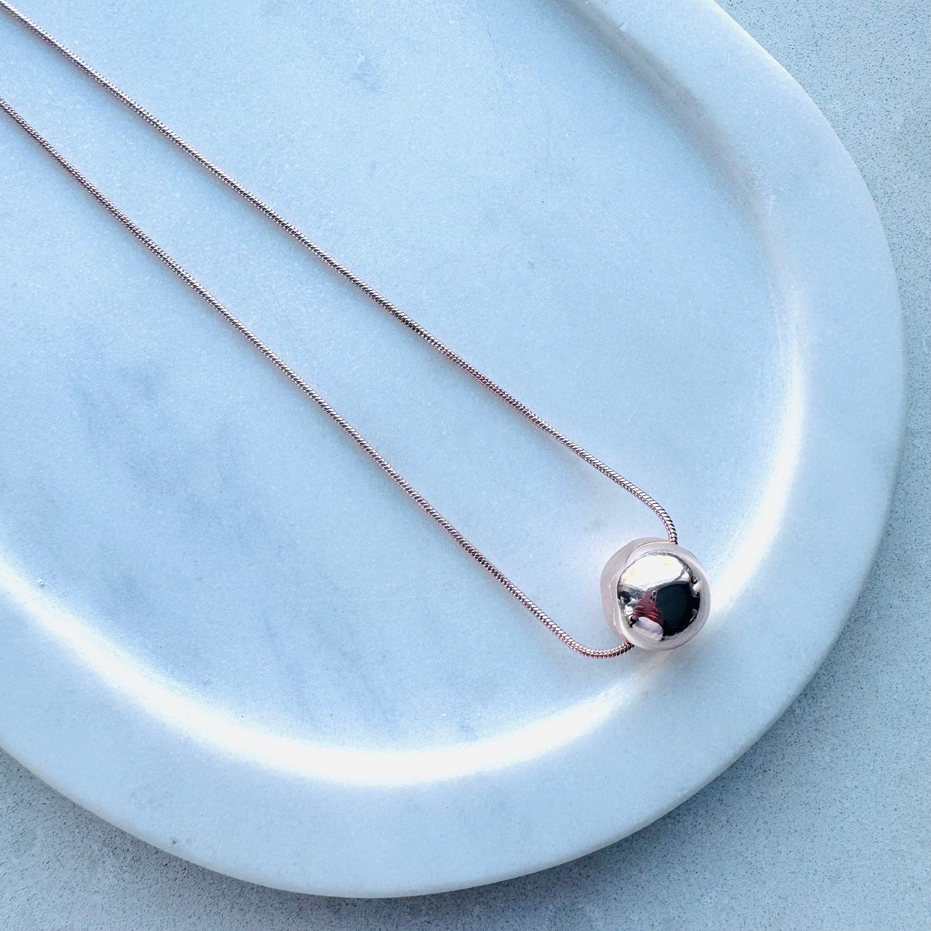 SHORT | Rose Gold Adjustable Ball Necklace