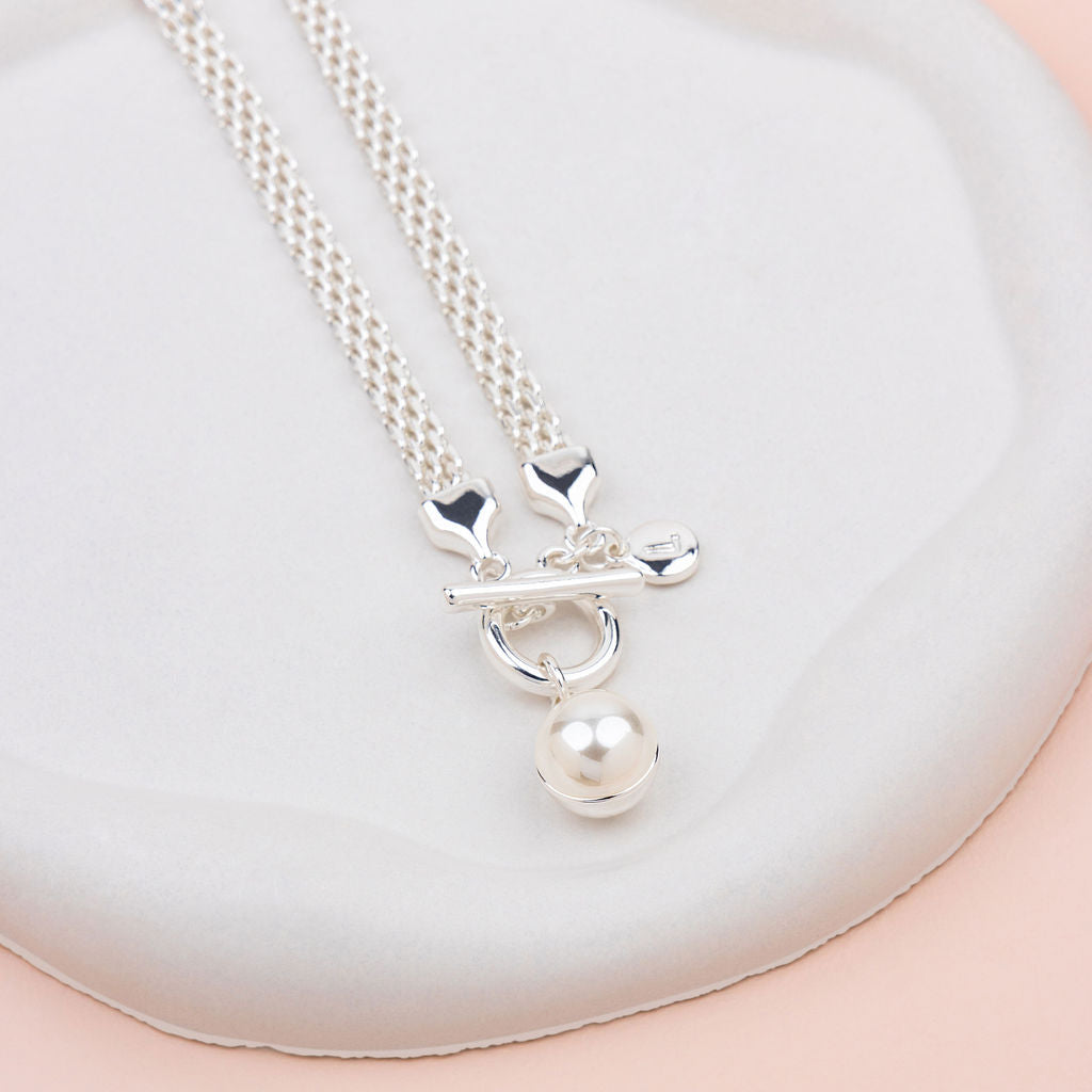 SHORT | Silver Chain with Double Sided Pearl/Metal Pendant Necklace