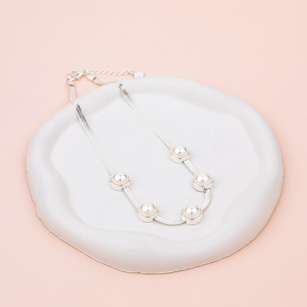 SHORT | Silver Wide Snake Chain with Pearls Necklace
