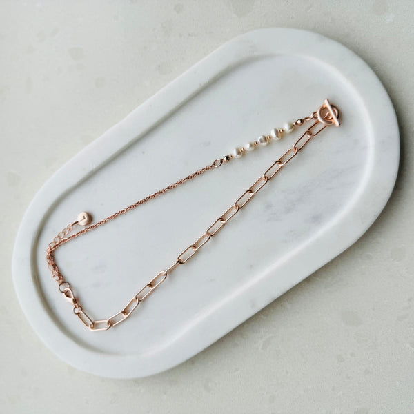 SHORT | Matt Rose Gold Pearl Necklace