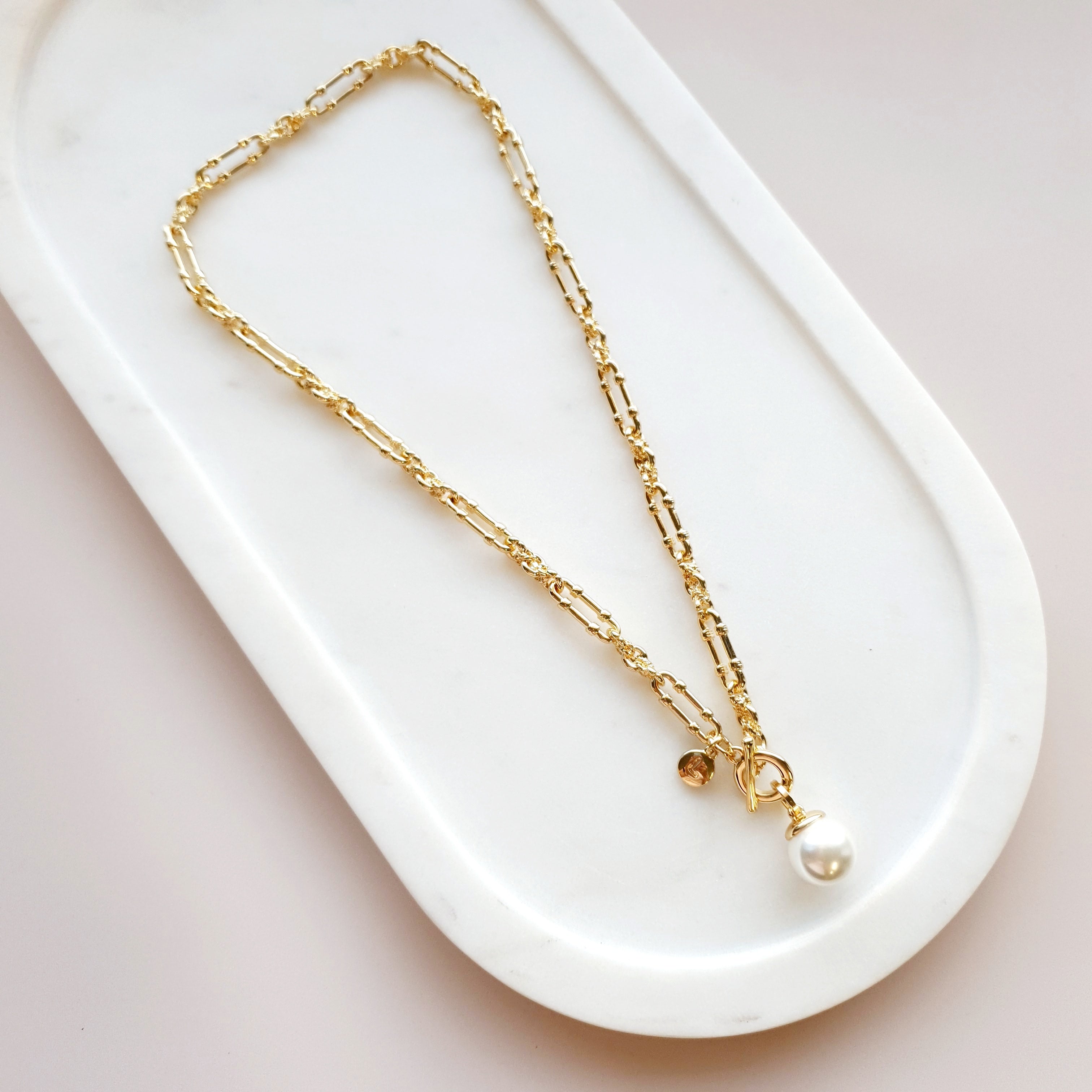 SHORT | Yellow Gold Single Pearl Necklace