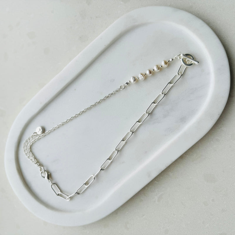 SHORT | Matt Silver Pearl Necklace