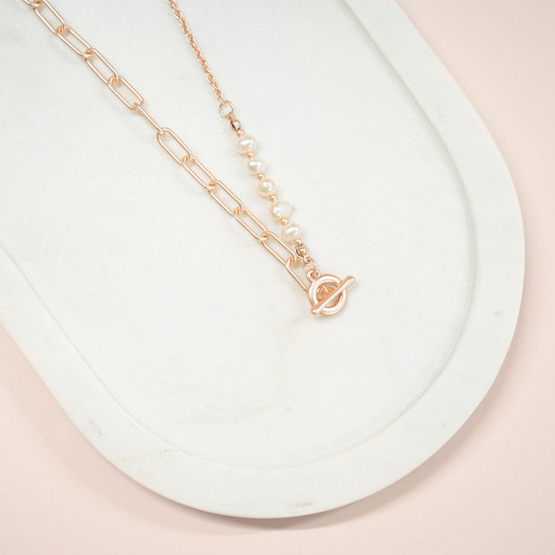 SHORT | Matt Rose Gold Pearl Necklace
