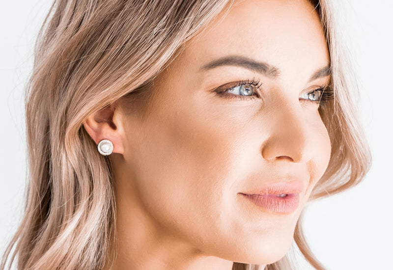 Fine | Pearl of Wisdom Boxed Silver Earring