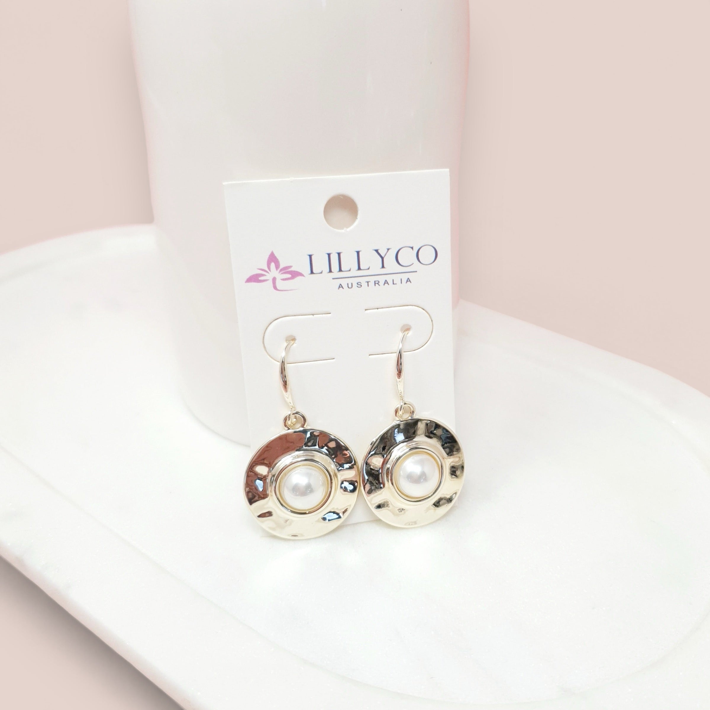 Elegance Light Gold Pendant with Pearl Earring