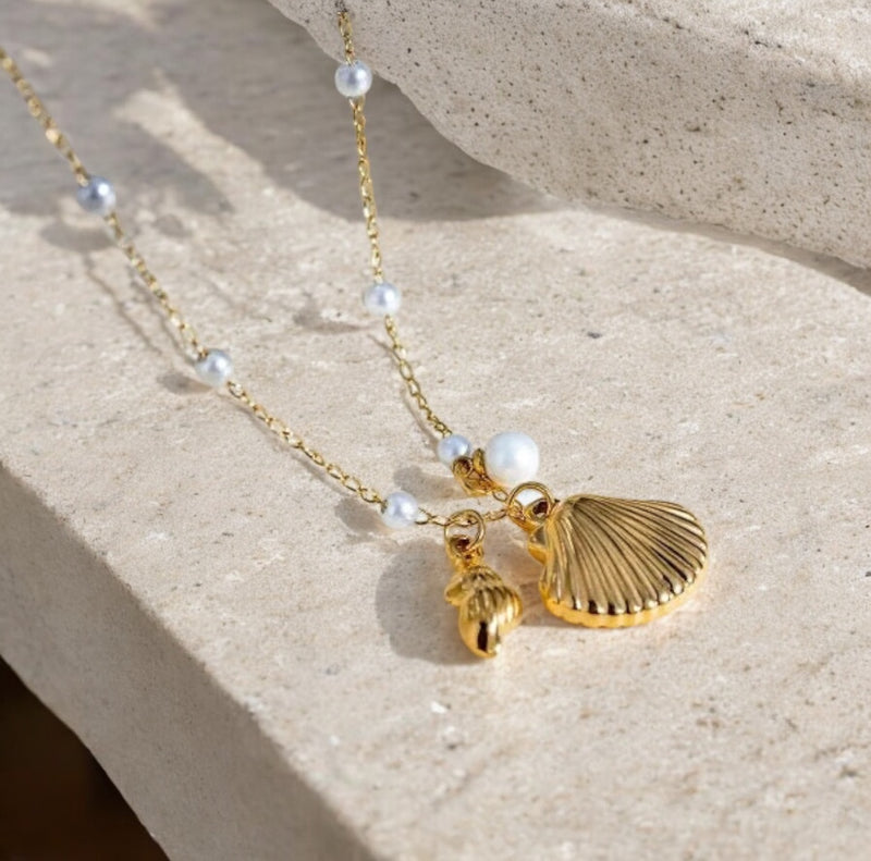 Ladies | Stainless Steel | Gold Pearl Shell Short Necklace