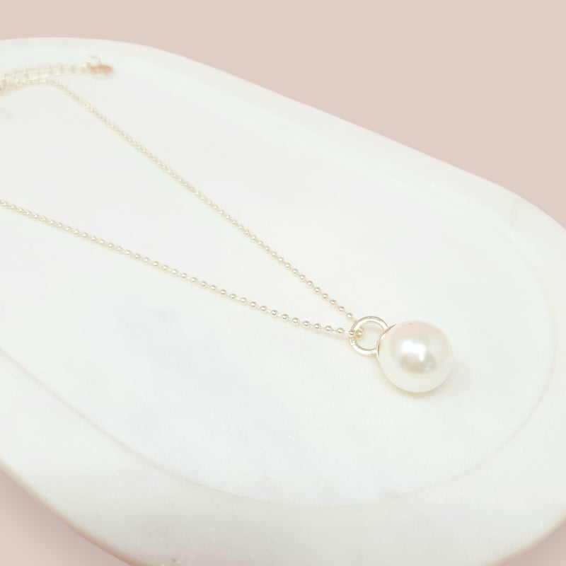 SHORT | Light Gold Single Drop Pearl Necklace