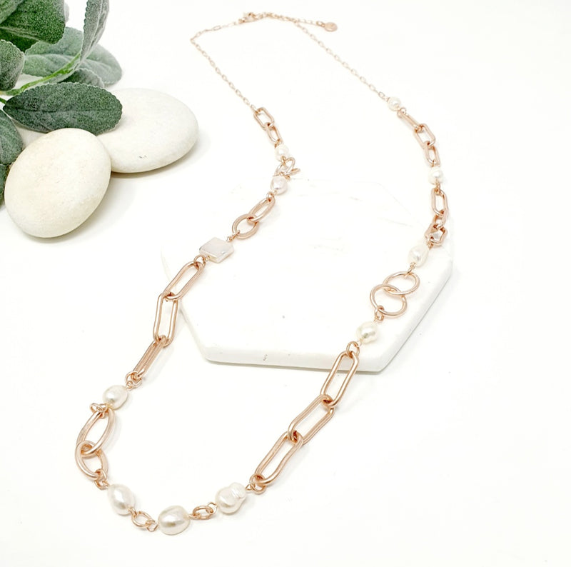 Stunning Rose Gold Link & Pearl Long Necklace