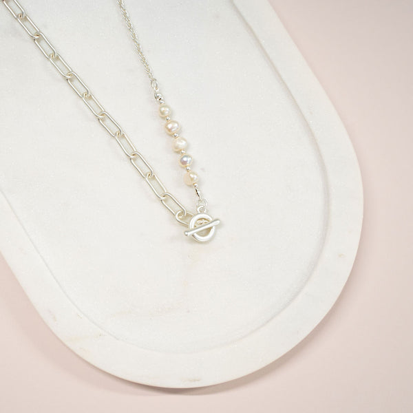 SHORT | Matt Silver Pearl Necklace