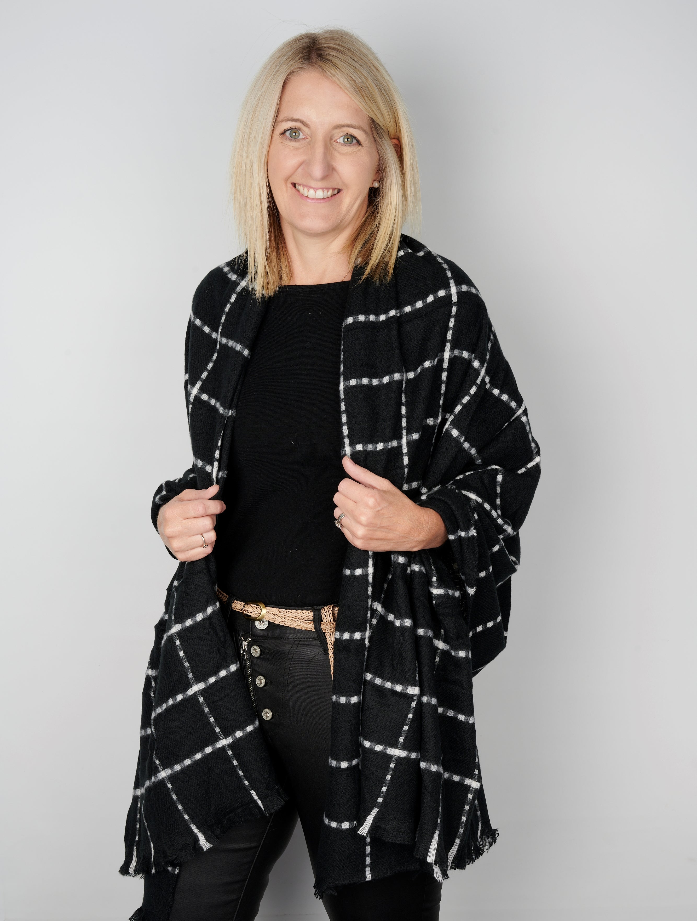 Ladies Winter | Black & White Check Acrylic Winter Scarf