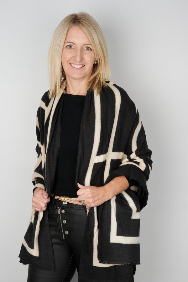 Ladies | Beautiful Black & Cream Winter Scarf