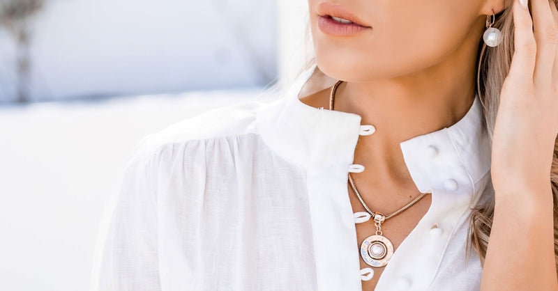 Elegance Silver Pendant With Pearl Bracelet
