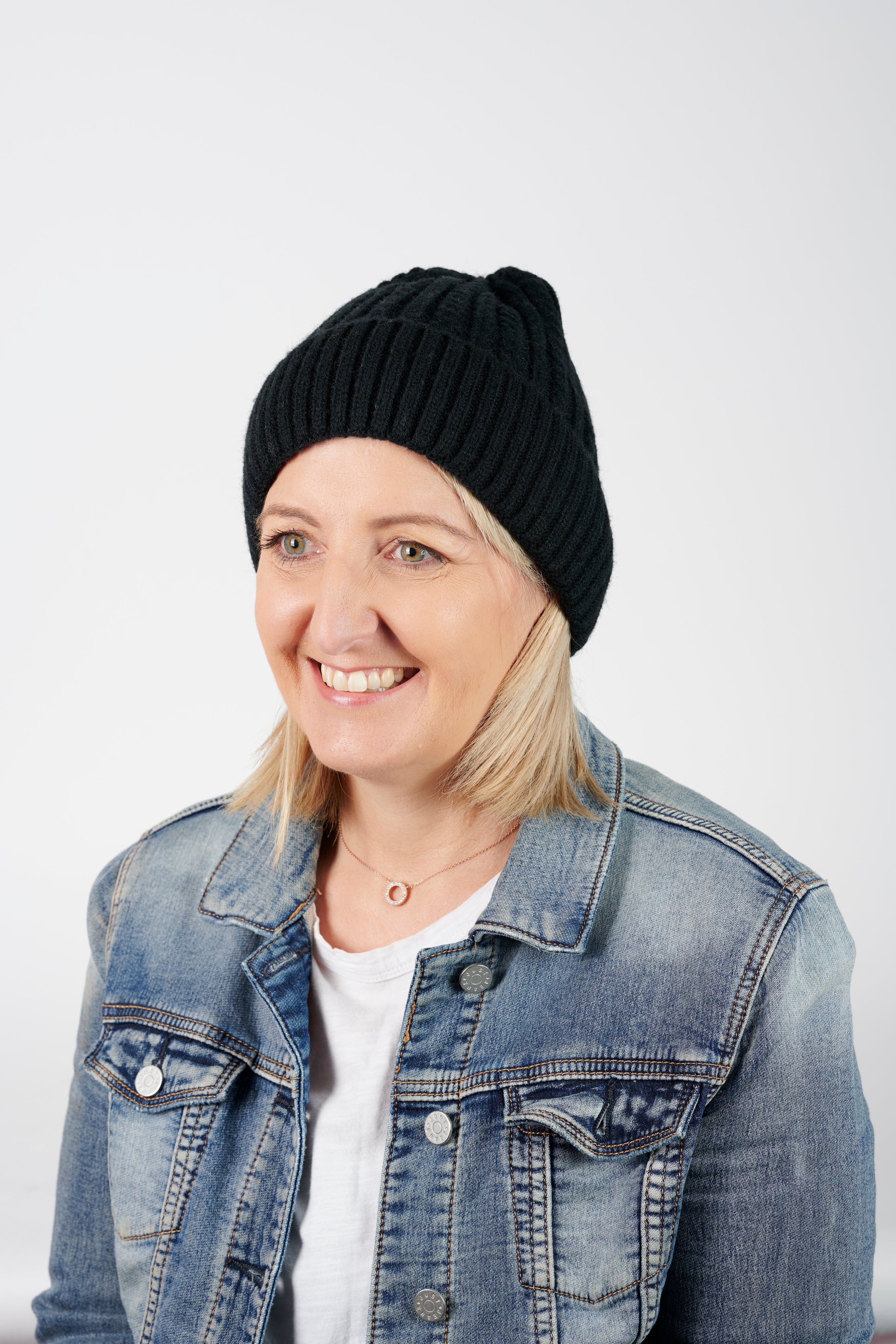 Ladies Black Knit Rib Beanie