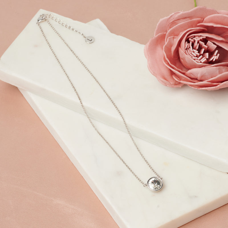 Fine | Short Silver Round Crystal Necklace