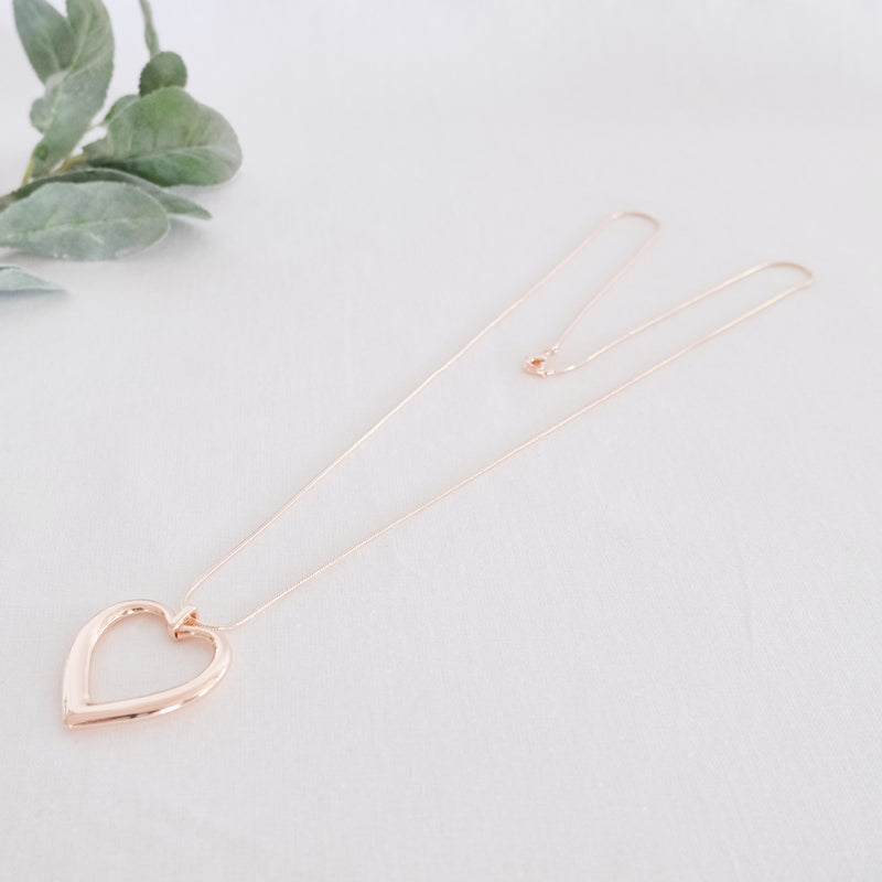 HEART COLLECTION - Rose Gold Open Heart Necklace