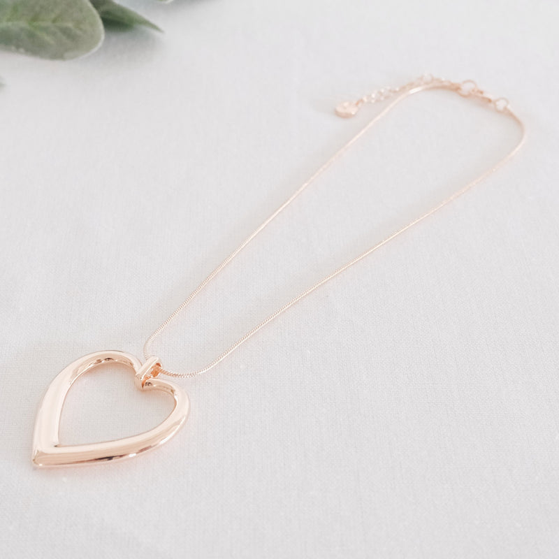 HEART COLLECTION | SHORT | Rose Gold Open-Heart Necklace
