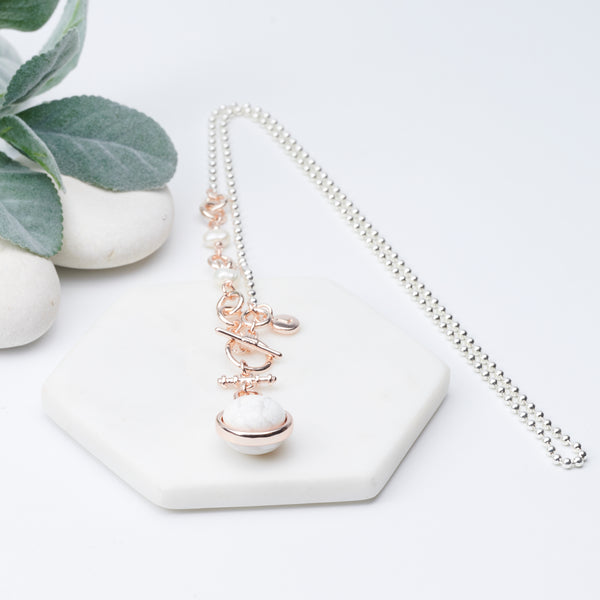 Mixed T/Bar White Howlite Bead Necklace