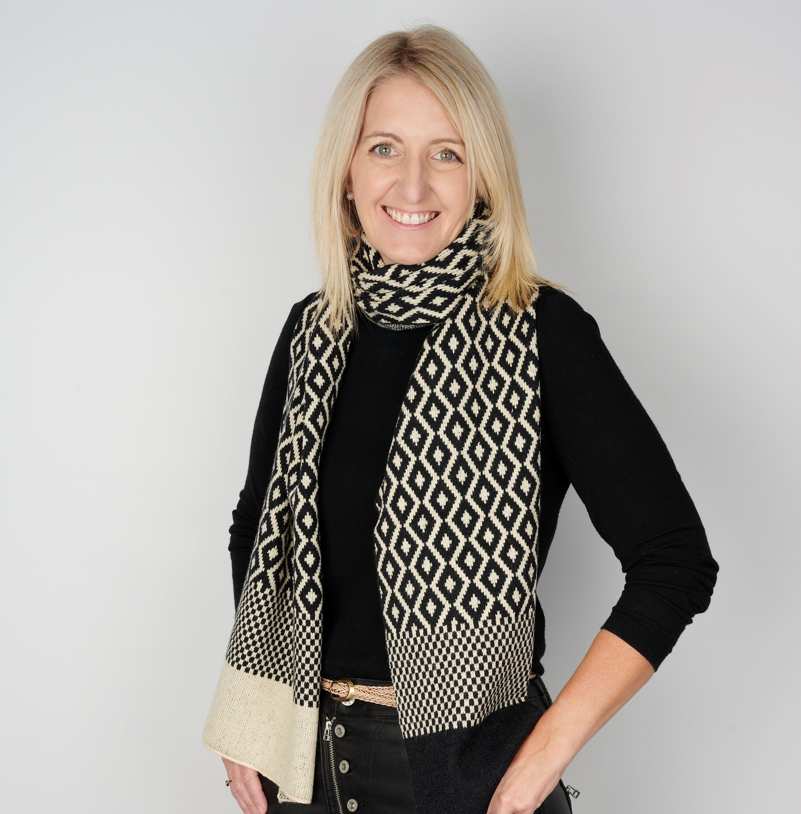 Winter | Ladies Black & Cream Stripe Scarf